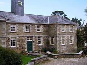 Self catering breaks at The Clock House in Heligan, Cornwall