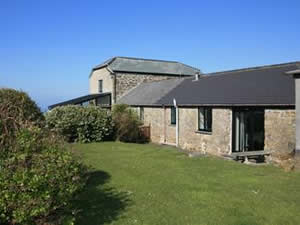 Self catering breaks at Highcliff Cottage in Sennen, Cornwall