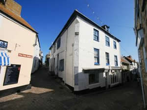 Self catering breaks at Victory Cottage in St Ives, Cornwall