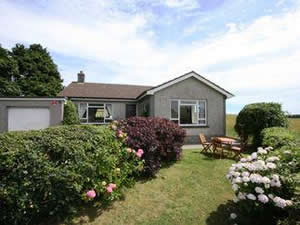 Self catering breaks at Cross Park in Marhamchurch, Cornwall