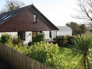 Self catering breaks at Ting Tang in Lanner, Cornwall