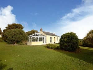 Self catering breaks at Cregaminnis in Perranporth, Cornwall