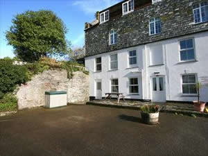 Self catering breaks at Pilchards in Portmellon, Cornwall