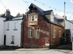 Self catering breaks at The Mission Hall in Kingsand, Cornwall