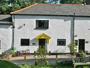 Self catering breaks at Primrose Cottage in Whitstone, Cornwall