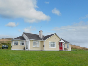 Self catering breaks at Westport in Clew Bay, County Mayo