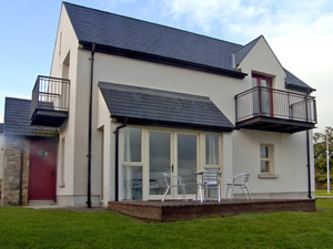 Self catering breaks at Mountshannon in Lough Derg, County Clare
