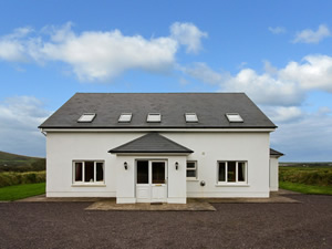 Self catering breaks at Ventry in Dingle Peninsula, County Kerry