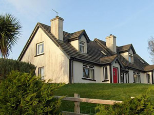 Self catering breaks at Cushendun in Antrim Coast, County Antrim