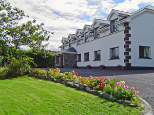Self catering breaks at Clifden in Connemara, County Galway