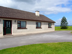 Self catering breaks at Ardfinnan in Knockmealdown Mountains, County Tipperary