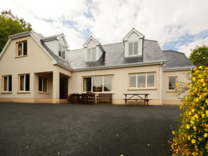 Self catering breaks at Mountcharles in Donegal Bay, County Donegal