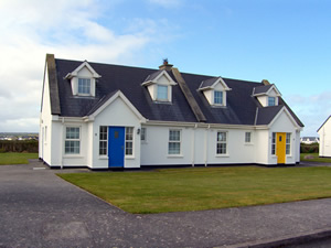 Self catering breaks at Ballybunion in Ballybunion, County Kerry
