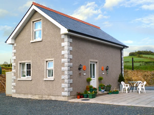 Self catering breaks at Ballybay in White Lough, County Monaghan