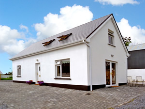 Self catering breaks at Moyasta in Shannon Estuary, County Clare