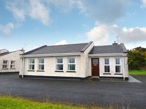 Self catering breaks at Drumkeeran in Lough Allen, County Leitrim