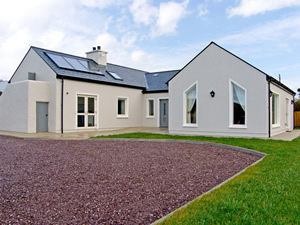 Self catering breaks at Ahakista in Bantry, County Cork