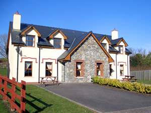 Self catering breaks at Kenmare in Kenmare, County Kerry