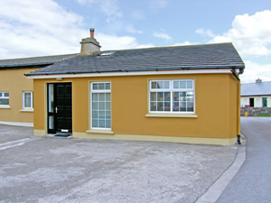 Self catering breaks at Castlegregory in Dingle Peninsula, County Kerry