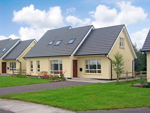 Self catering breaks at Belturbet in Lough Erne, County Cavan