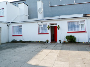 Self catering breaks at Ballina in Lough Conn, County Mayo