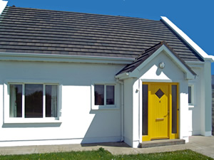 Self catering breaks at Kilkee in Seaside Resort, County Clare