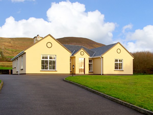 Self catering breaks at Cahersiveen in Ring of Kerry, County Kerry