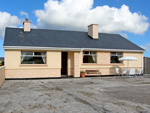 Self catering breaks at Castlegregory in Dingle Peninsula, County Kerry