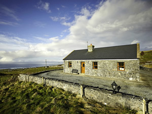 Self catering breaks at Fanore in Galway Bay, County Clare
