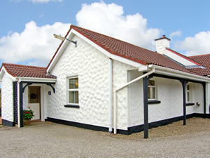 Self catering breaks at Oughterard in Lough Corrib, County Galway