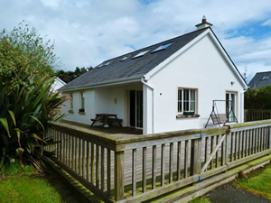 Self catering breaks at Brittas Bay in Brittas Bay, County Wicklow