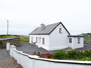 Self catering breaks at Carna in Connemara, County Galway