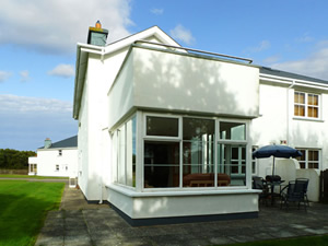 Self catering breaks at St Helens Bay in Rosslare Harbour, County Wexford
