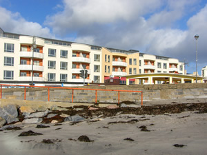Self catering breaks at Salthill in Salthill Seaside Resort, County Galway