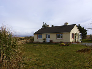 Self catering breaks at Roundstone in Connemara, County Galway