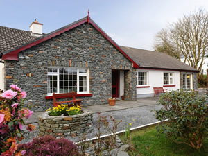 Self catering breaks at Beaufort in Lakes of Killarney, County Kerry