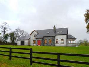 Self catering breaks at Cloone in Lough Rynn, County Leitrim