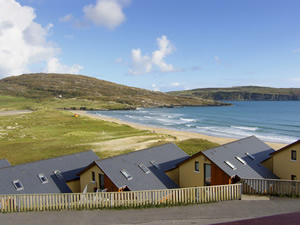 Self catering breaks at Barley Cove Beach Holiday Homes in West Cork, County Cork