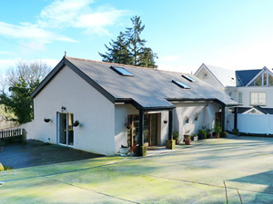 Self catering breaks at Enniskerry in Sunny South East Coast, County Wicklow
