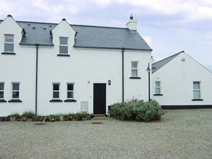 Self catering breaks at Bushmills in Giants Causeway, County Antrim