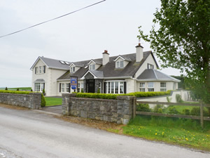 Self catering breaks at Tuam in Lough Corrib, County Galway