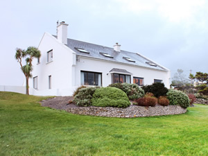 Self catering breaks at Ardfert in Tralee Bay, County Kerry