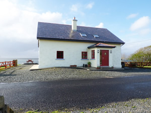 Self catering breaks at Cashel in Connemara, County Galway