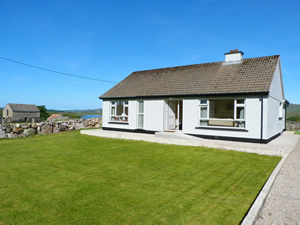 Self catering breaks at Rosmuc in Connemara, County Galway