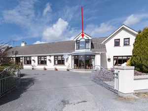 Self catering breaks at Riverstown in Lough Arrow, County Sligo