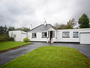 Self catering breaks at Ballybofey in Blue Stack Mountains, County Donegal