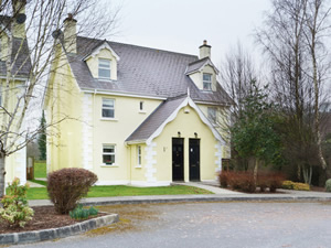 Self catering breaks at Aughrim in Vale of Avoca, County Wicklow