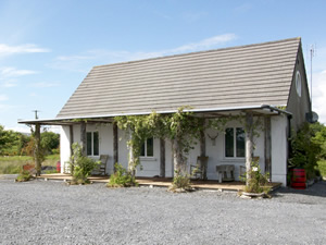 Self catering breaks at Partry in Lough Mask, County Mayo