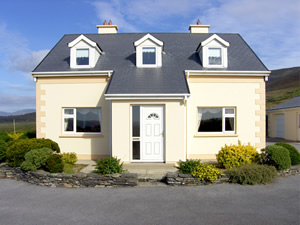 Self catering breaks at Cahersiveen in Ring of Kerry, County Kerry