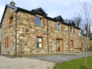 Self catering breaks at Knockvicar in Lough Key, County Roscommon